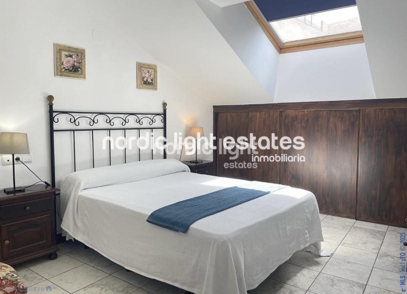 Hotel 9 dormitorios, 9 baños en Torrox