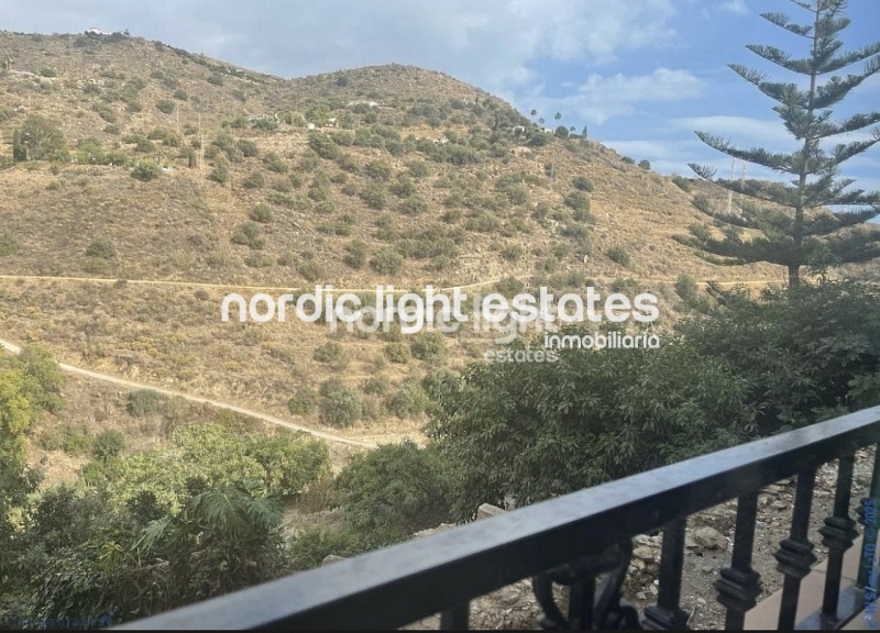 Hotel 9 dormitorios, 9 baños en Torrox