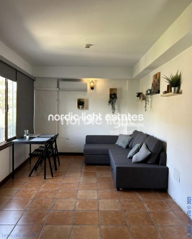 Hotel 9 dormitorios, 9 baños en Torrox
