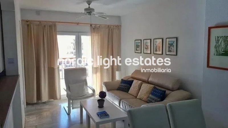 Excelente apartamento con vistas al mar en primera linea de la playa