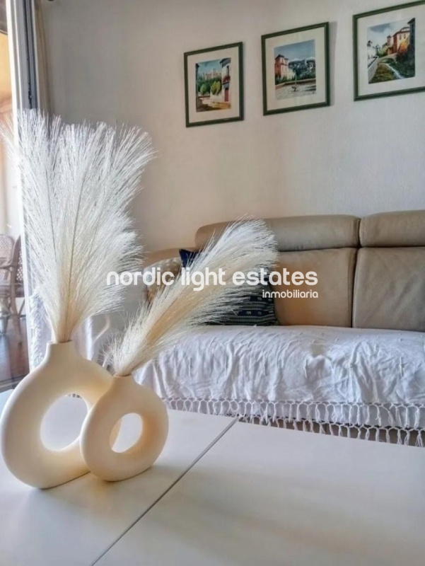 Excelente apartamento con vistas al mar en primera linea de la playa