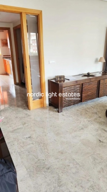 Amplio piso en Avenida Imperio Argentina en Málaga capital