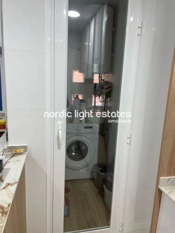 Elegante apartamento con plaza de garaje y trastero en Almuñécar 