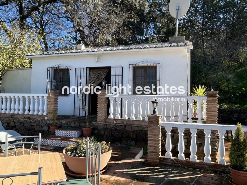Dos encantadoras villas independientes en el campo de Cómpeta