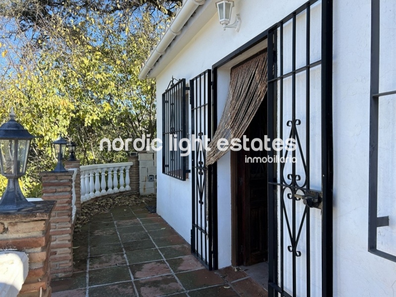 Dos encantadoras villas independientes en el campo de Cómpeta