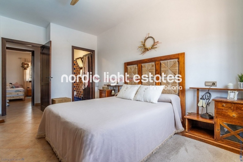 Alquiler con opción a compra posible. Exclusiva villa de campo en Torrox