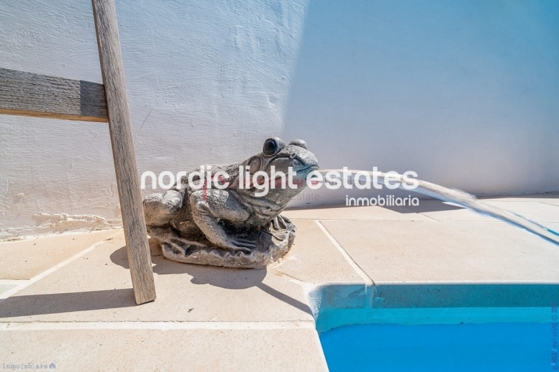 Alquiler con opción a compra posible. Exclusiva villa de campo en Torrox