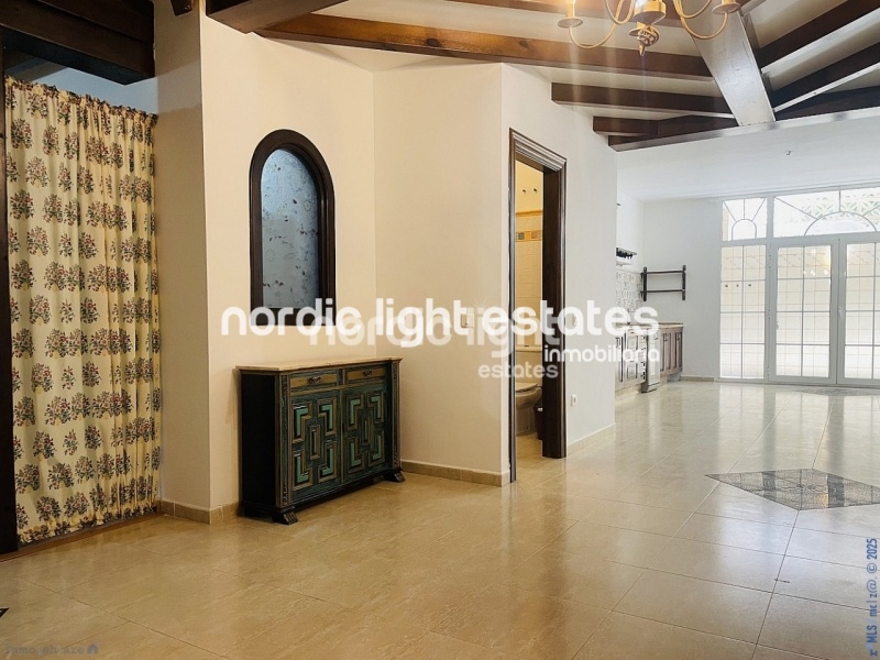 Apartamento con carácter andaluz completamente reformado en Nerja
