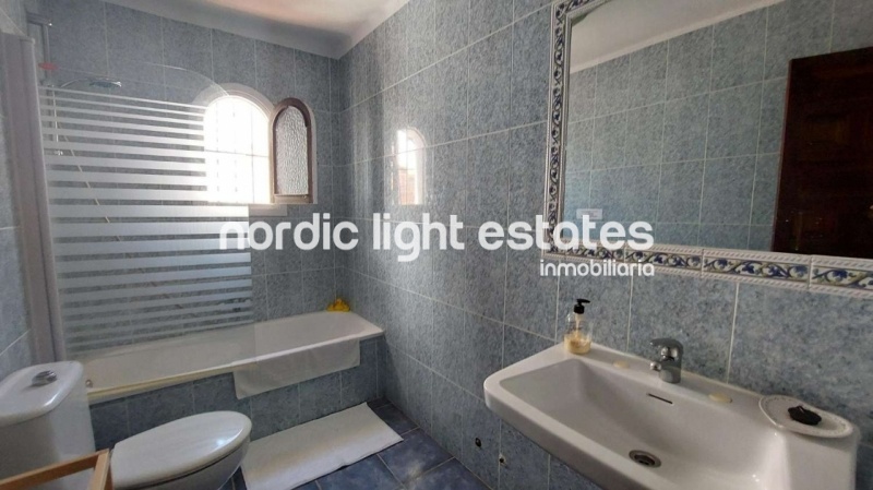 Magnificent townhouse close to Burriana Beach and to the center in Nerja