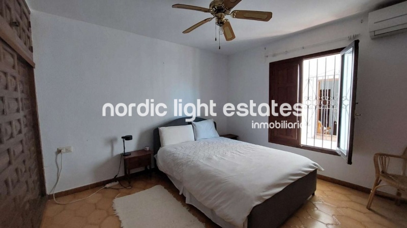 Magnificent townhouse close to Burriana Beach and to the center in Nerja