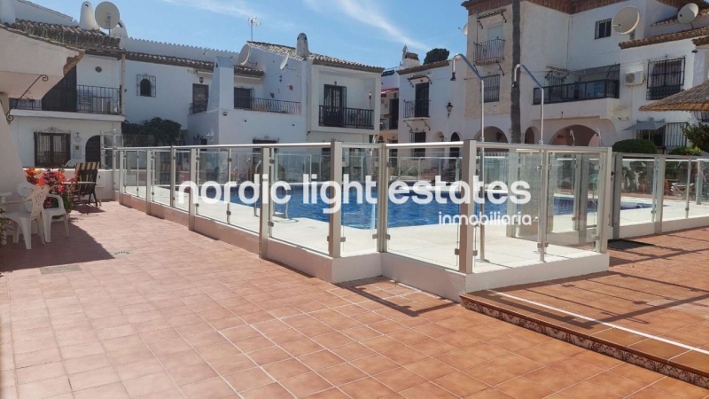 Magnificent townhouse close to Burriana Beach and to the center in Nerja