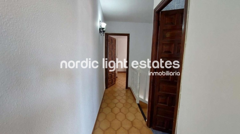 Magnificent townhouse close to Burriana Beach and to the center in Nerja