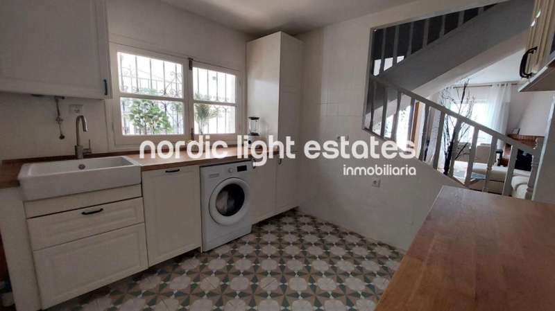 Magnificent townhouse close to Burriana Beach and to the center in Nerja