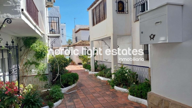 Magnificent townhouse close to Burriana Beach and to the center in Nerja