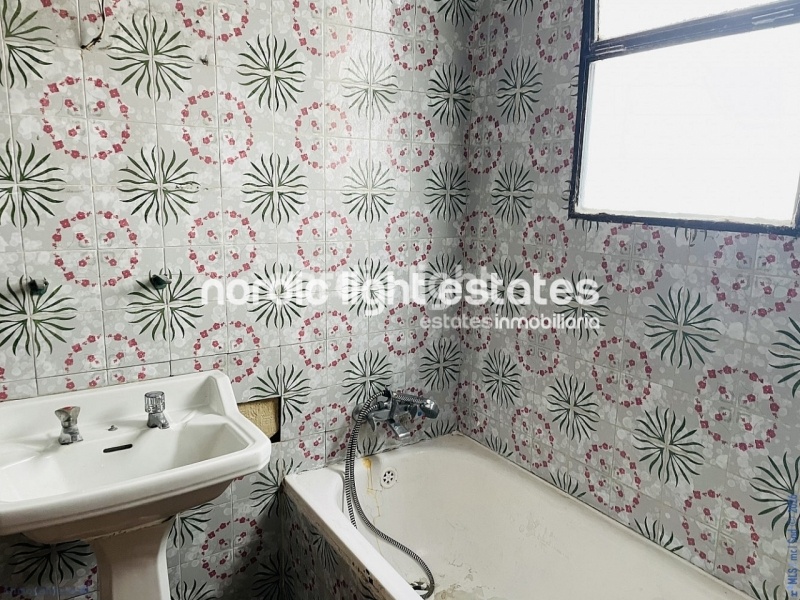Similar properties House to renovate in Torrox Pueblo