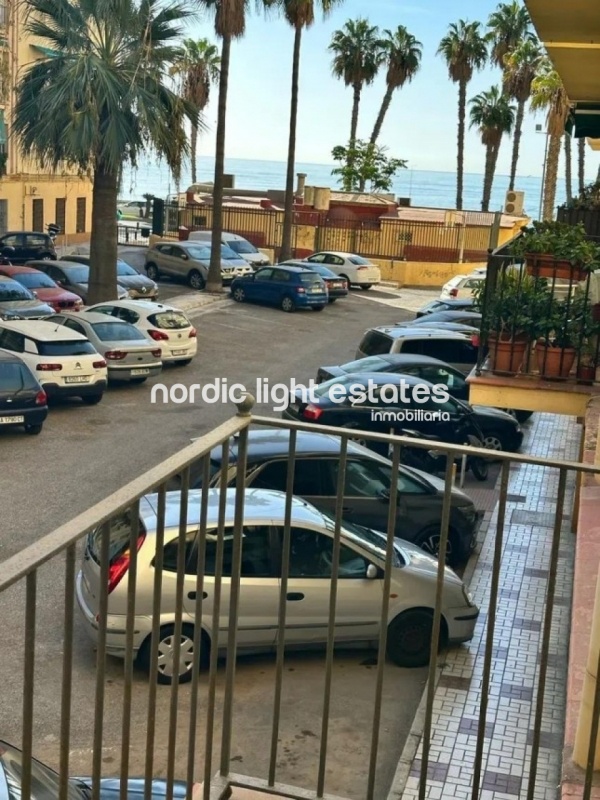 Piso frente al mar con plaza de parking y trastero en Málaga capital
