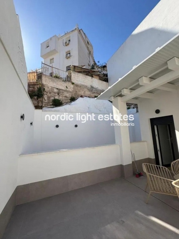 Moderna casa de nueva construcción en la zona residencial Sierra Blanquilla en Málaga capital