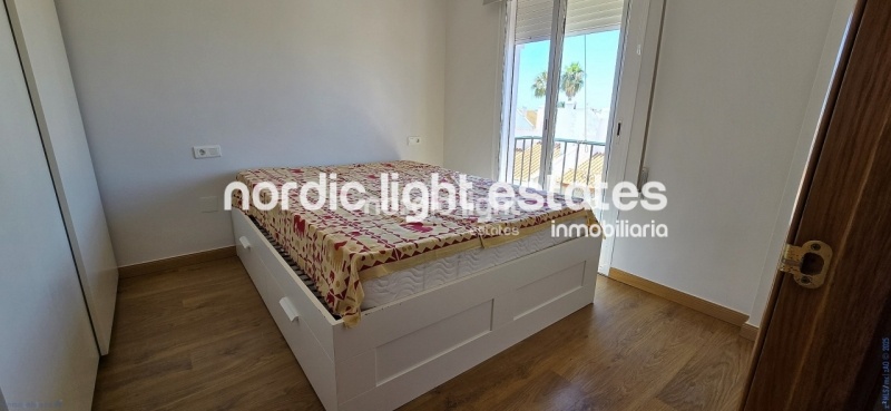 Spacious terraced house with a lots of outside space and garage for 2 cars in Torre del Mar 