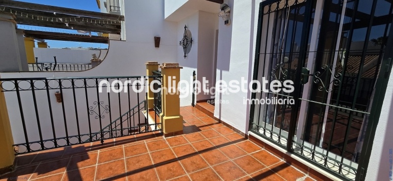 Spacious terraced house with a lots of outside space and garage for 2 cars in Torre del Mar 