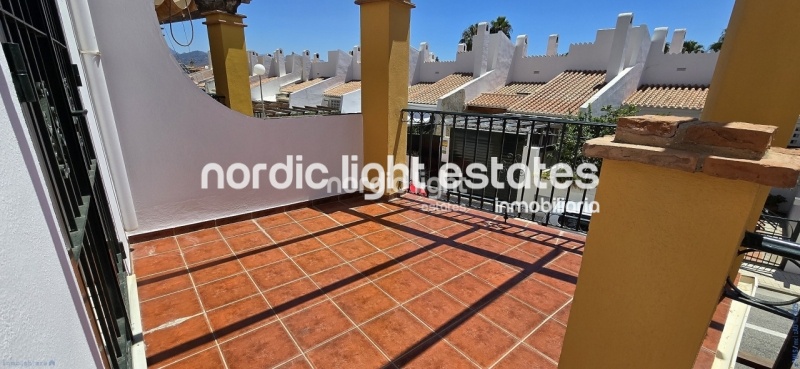 Spacious terraced house with a lots of outside space and garage for 2 cars in Torre del Mar 