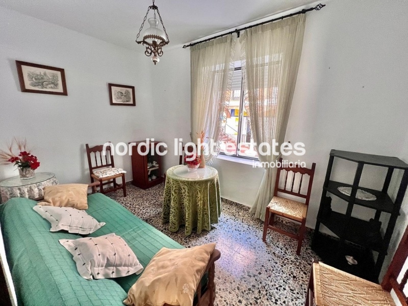 Spacious village house in the heart of Torrox Pueblo.