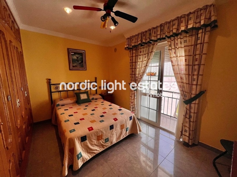 Amplio y elegante apartamento de 5 dormitorios en el centro de Torrox Pueblo