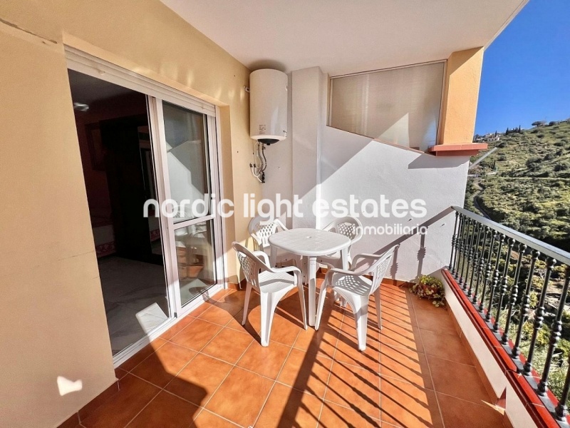 Big opportunity to buy a spacious apartment in the historic center of Torrox