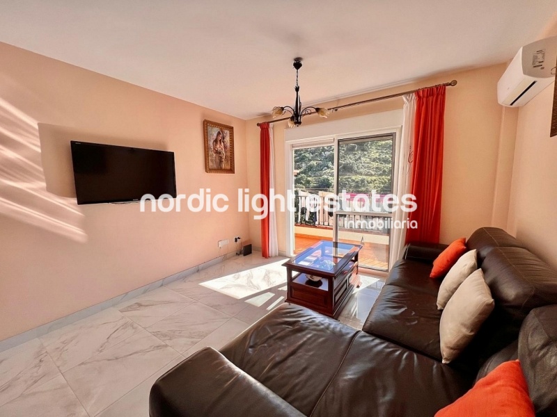 Big opportunity to buy a spacious apartment in the historic center of Torrox