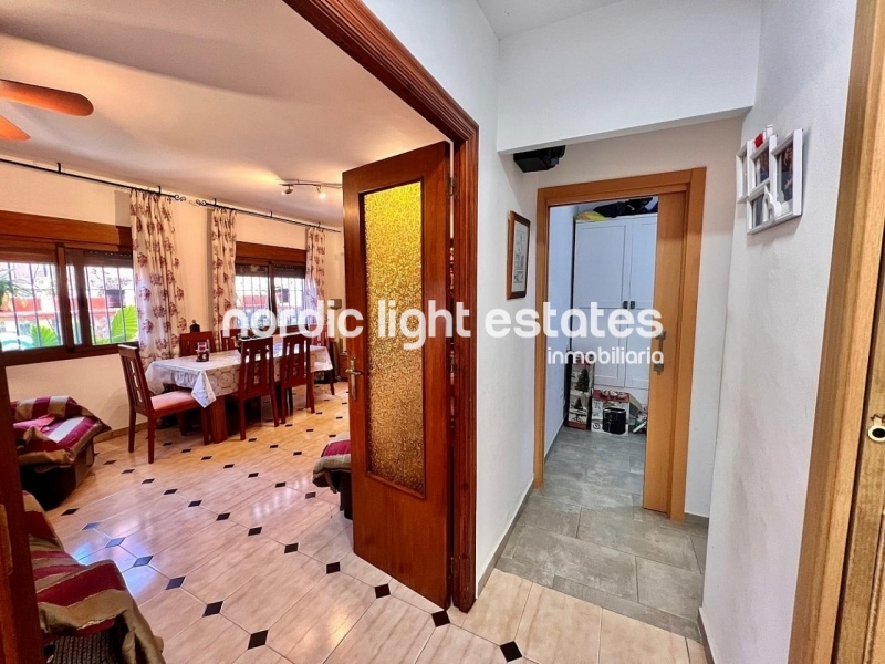 Lovely terraced house in prime location with 3 terraces in Torrox Costa