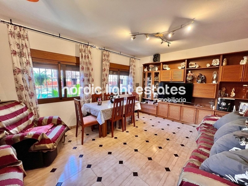 Lovely terraced house in prime location with 3 terraces in Torrox Costa