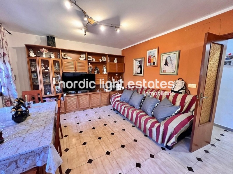 Lovely terraced house in prime location with 3 terraces in Torrox Costa