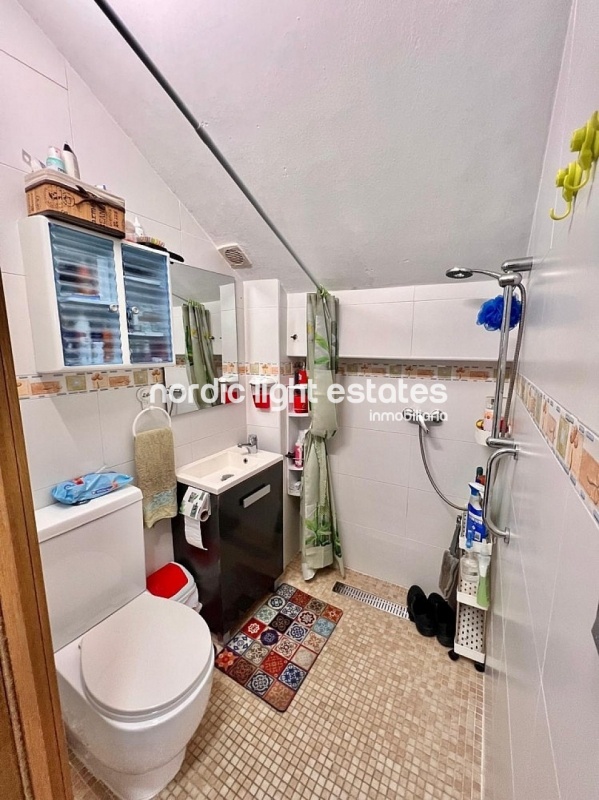 Lovely terraced house in prime location with 3 terraces in Torrox Costa