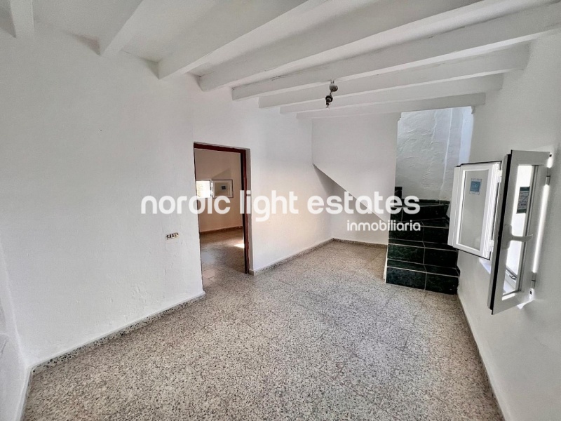 Bargain!!!!!! Town house with large terrace in Torrox
