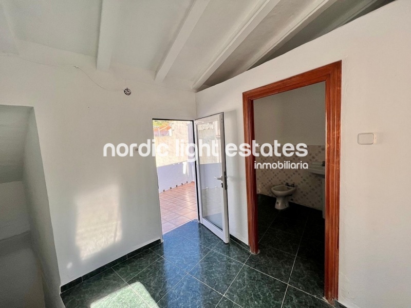 Bargain!!!!!! Town house with large terrace in Torrox