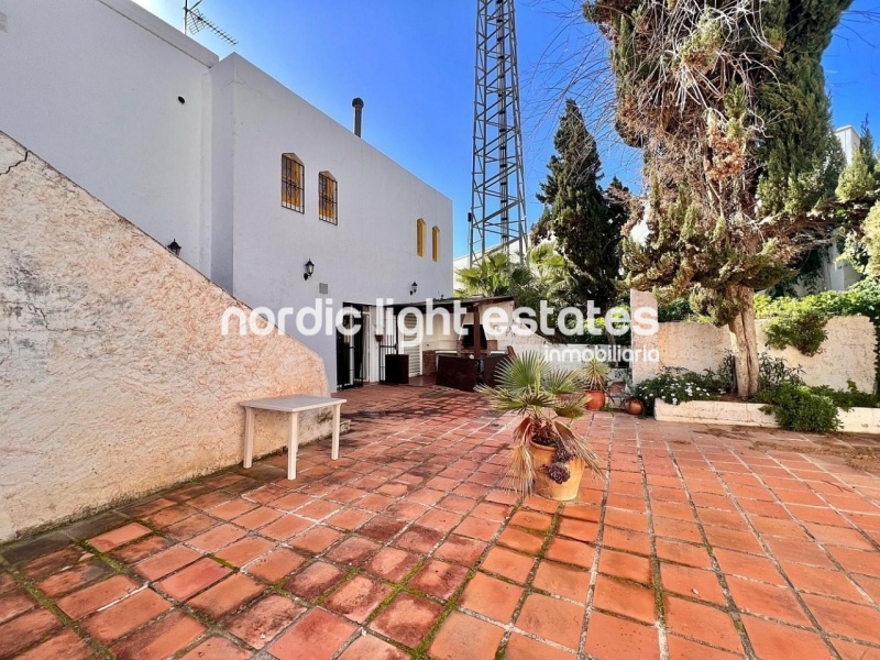 Gran local comercial de 196m2 en El Zoco en Nerja