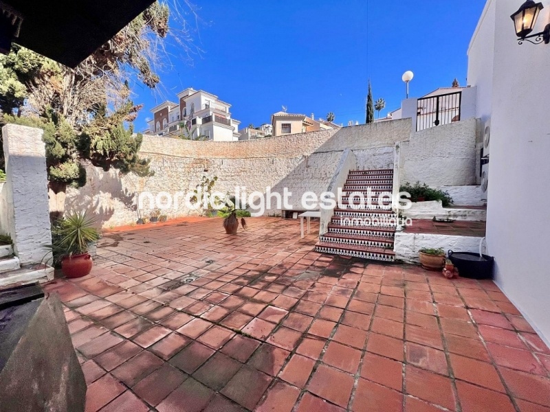 Gran local comercial de 196m2 en El Zoco en Nerja