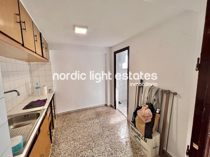 Townhouse with lots of possibilities to renovate en Torrox Pueblo