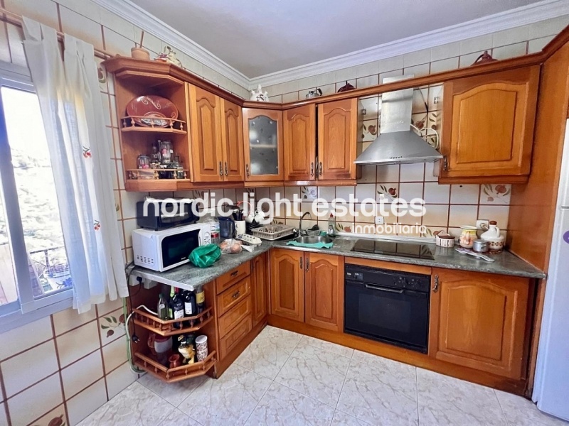 Townhouse 4 beds with the possibility to built an independent estudio