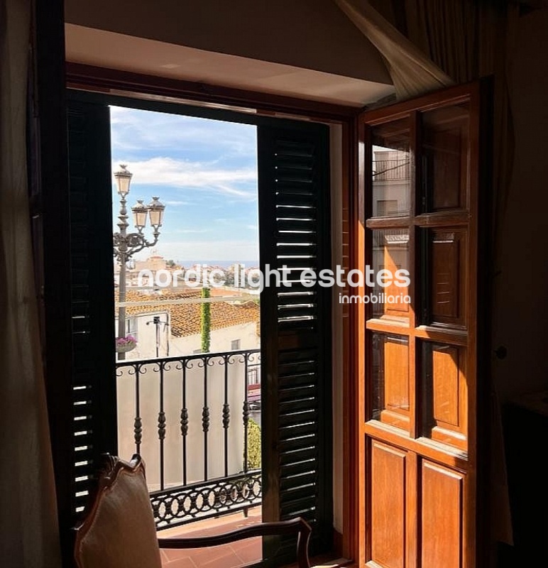 Amplio apartamento a la venta de 3 dormitorios en el centro de Torrox Pueblo