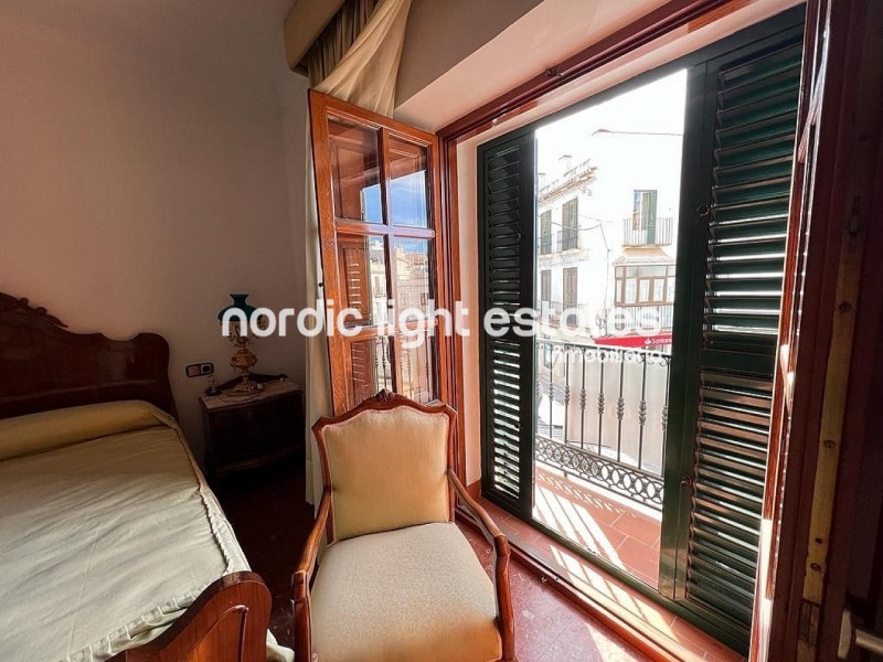 Amplio apartamento a la venta de 3 dormitorios en el centro de Torrox Pueblo