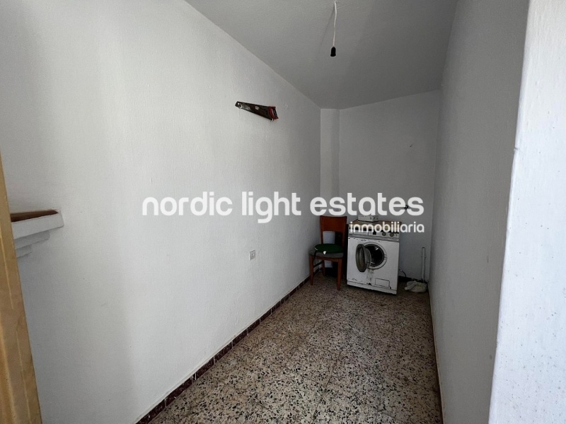 Casa adosada con 2 viviendas, 4 dormitorios, 3 baños en Torrox Pueblo