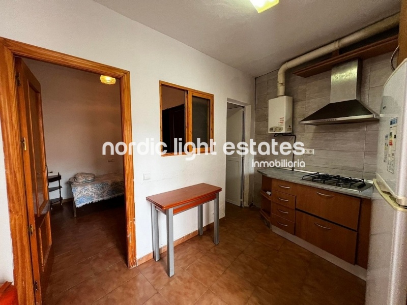 Casa adosada con 2 viviendas, 4 dormitorios, 3 baños en Torrox Pueblo