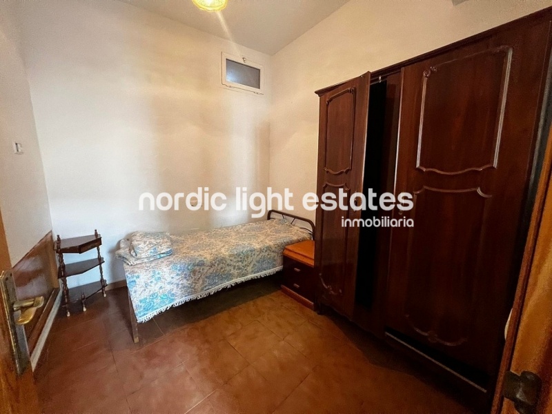 Casa adosada con 2 viviendas, 4 dormitorios, 3 baños en Torrox Pueblo