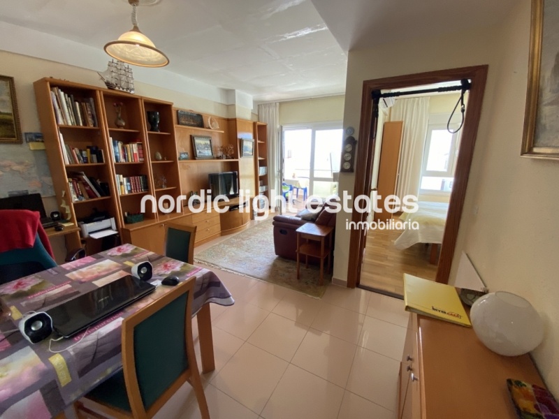 Excellent topfloor apartment second line Torrecilla Beach
