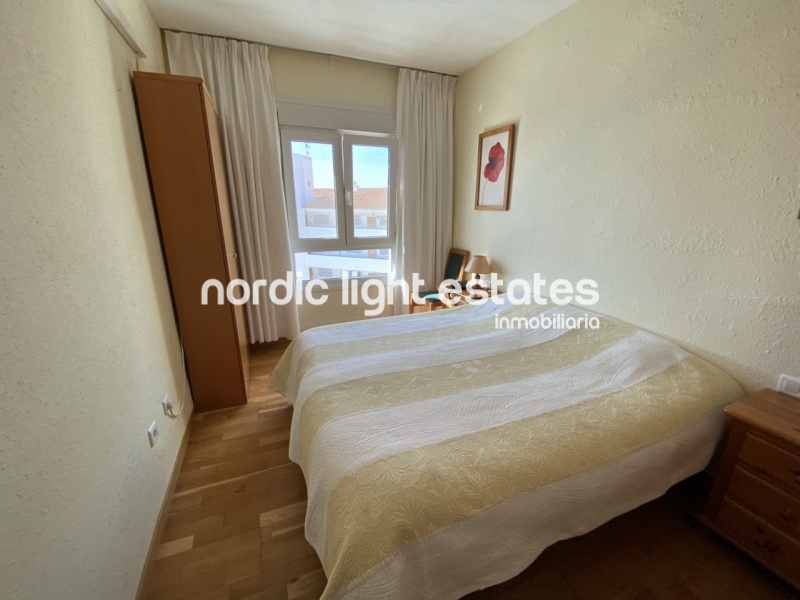Excellent topfloor apartment second line Torrecilla Beach