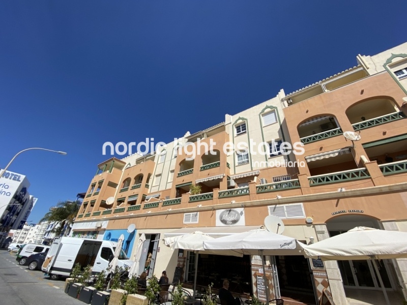 Excellent topfloor apartment second line Torrecilla Beach