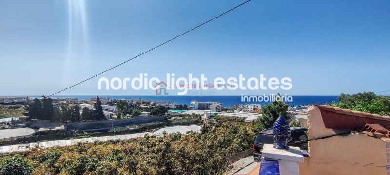 Brillant detached villa with multiple possibilities netween El Peñoncillo and Torrox Park
