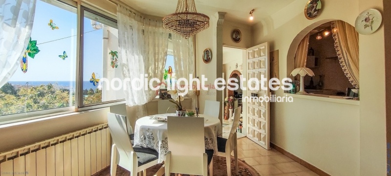 Brillant detached villa with multiple possibilities netween El Peñoncillo and Torrox Park