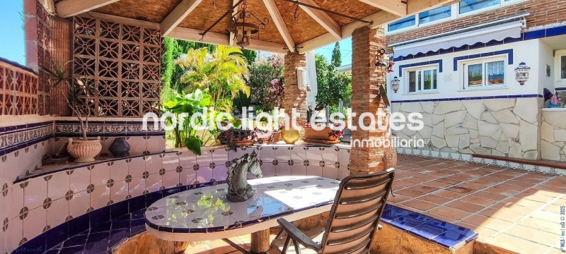 Brillant detached villa with multiple possibilities netween El Peñoncillo and Torrox Park