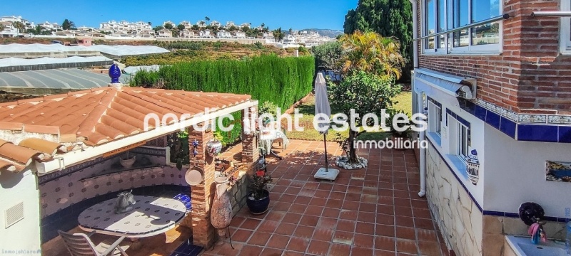 Brillant detached villa with multiple possibilities netween El Peñoncillo and Torrox Park